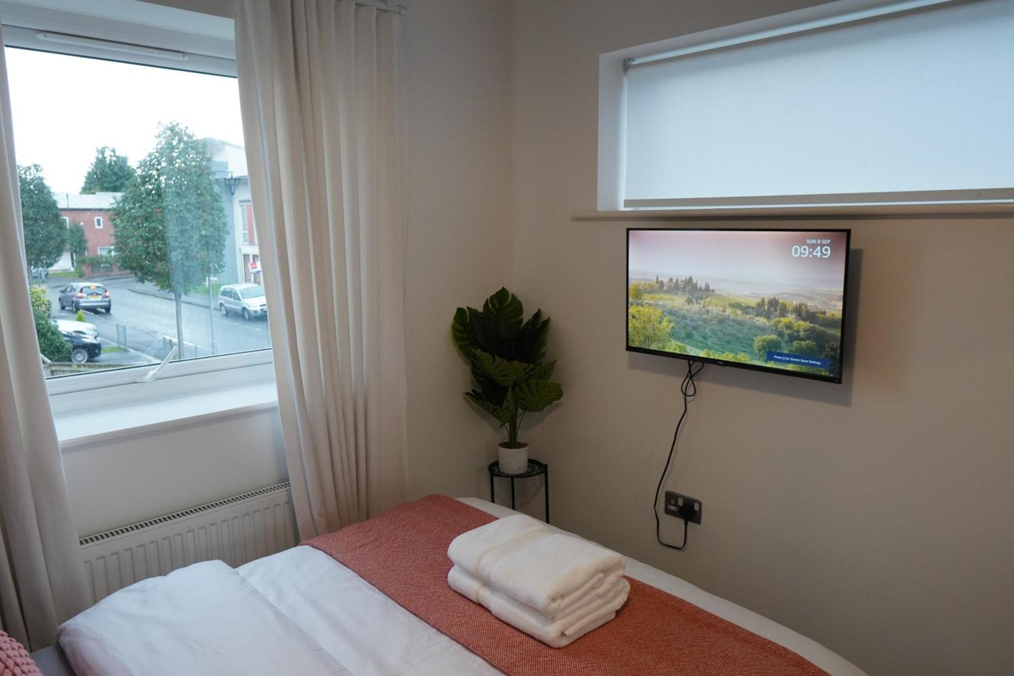 Luxury Rooms - Pick A Room - Free Parking & Kitchen Access, Near Etihad Stadium, The Coop Live & Piccadilly Station, Manchester Exteriör bild