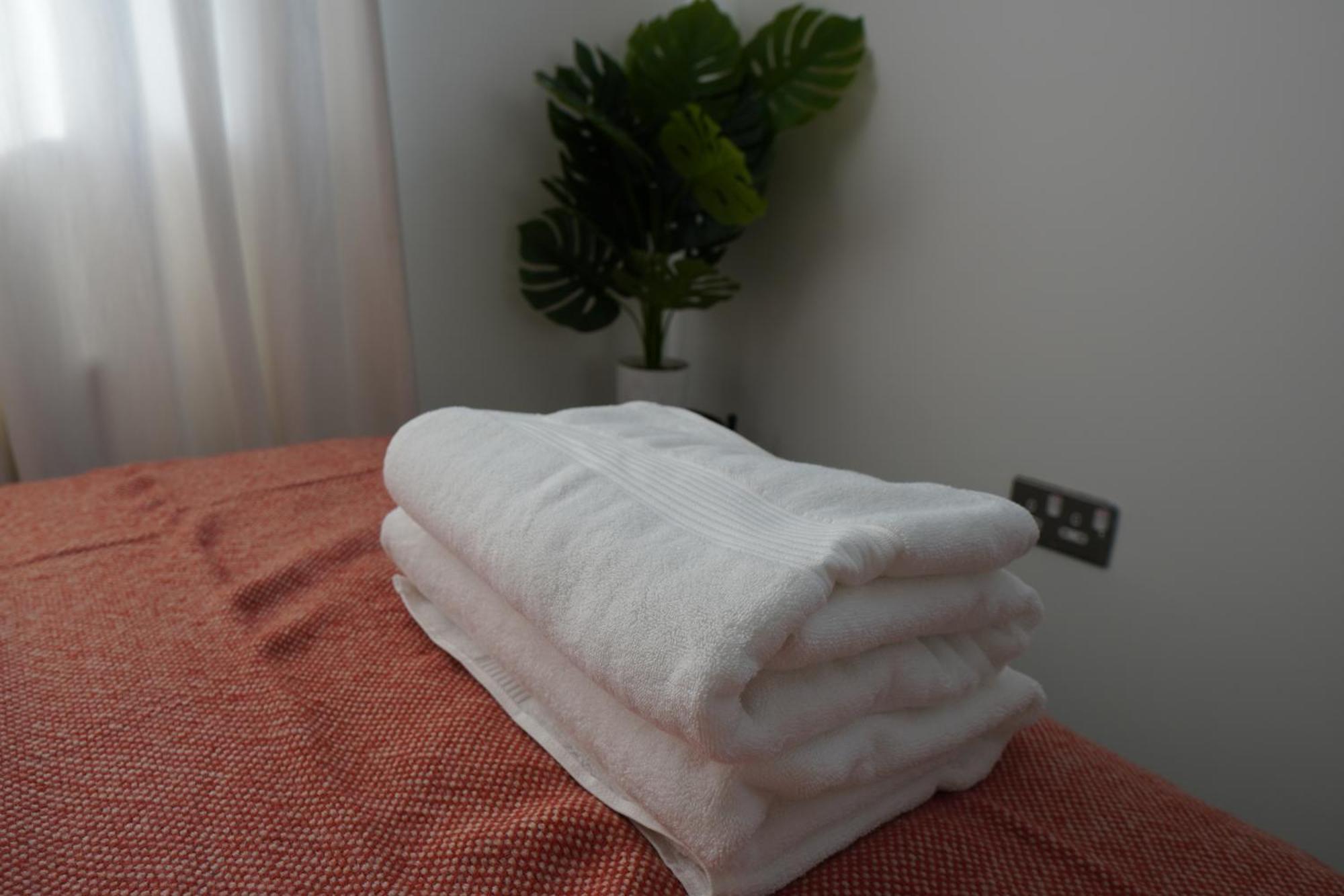 Luxury Rooms - Pick A Room - Free Parking & Kitchen Access, Near Etihad Stadium, The Coop Live & Piccadilly Station, Manchester Exteriör bild