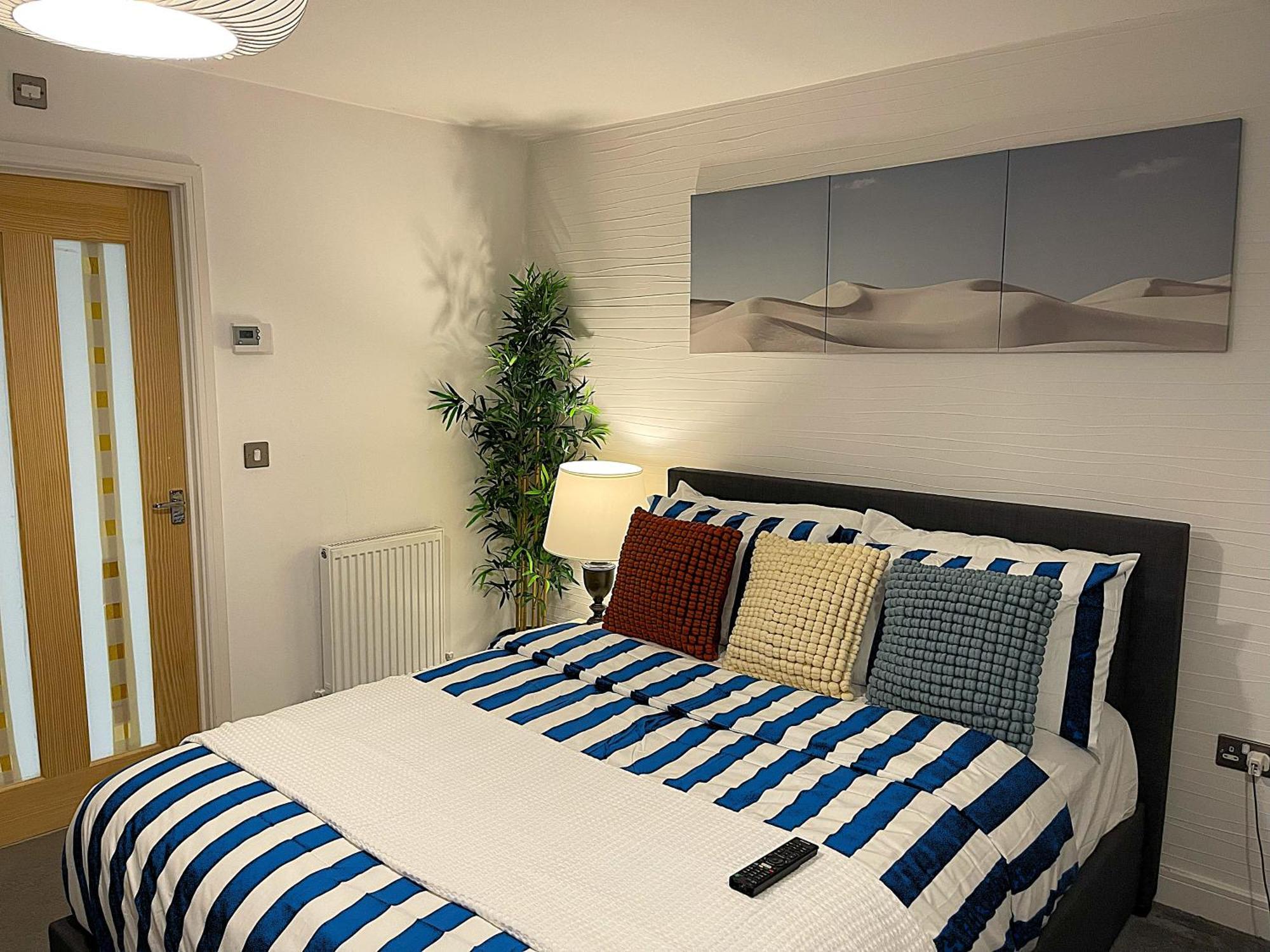 Luxury Rooms - Pick A Room - Free Parking & Kitchen Access, Near Etihad Stadium, The Coop Live & Piccadilly Station, Manchester Exteriör bild